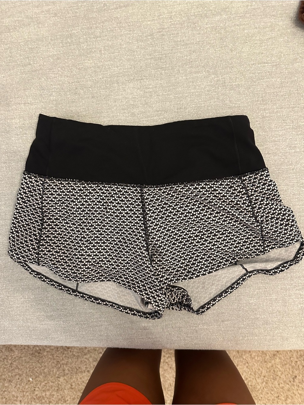 lululemon athletica Black & White Printed Athletic Shorts size 4